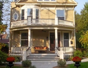 Curved stair rails for porch entry