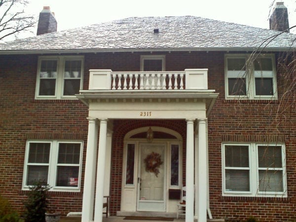 Portico upper railing and spindles