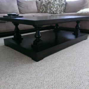 Accent spindles for coffee table legs