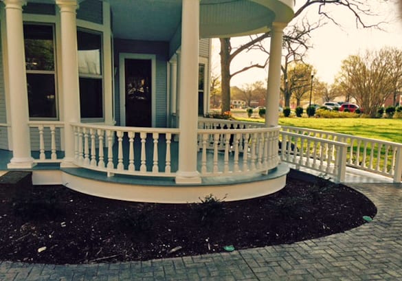 Tuscan Porch Spindles on Curved Railing