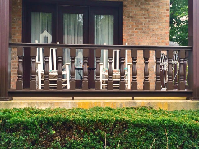 porch-railing