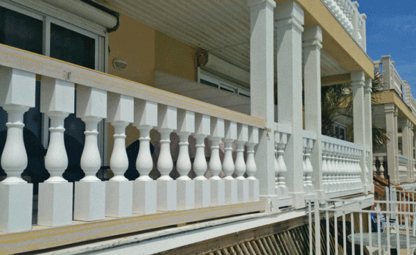 Large polyurethane porch spindles and rail