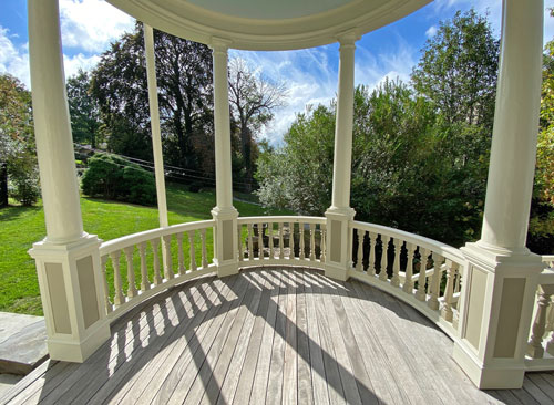 Curved Porch Railing