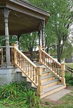 Cedar Newel Post Classic