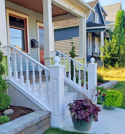 8" Raised Panel Newel Post